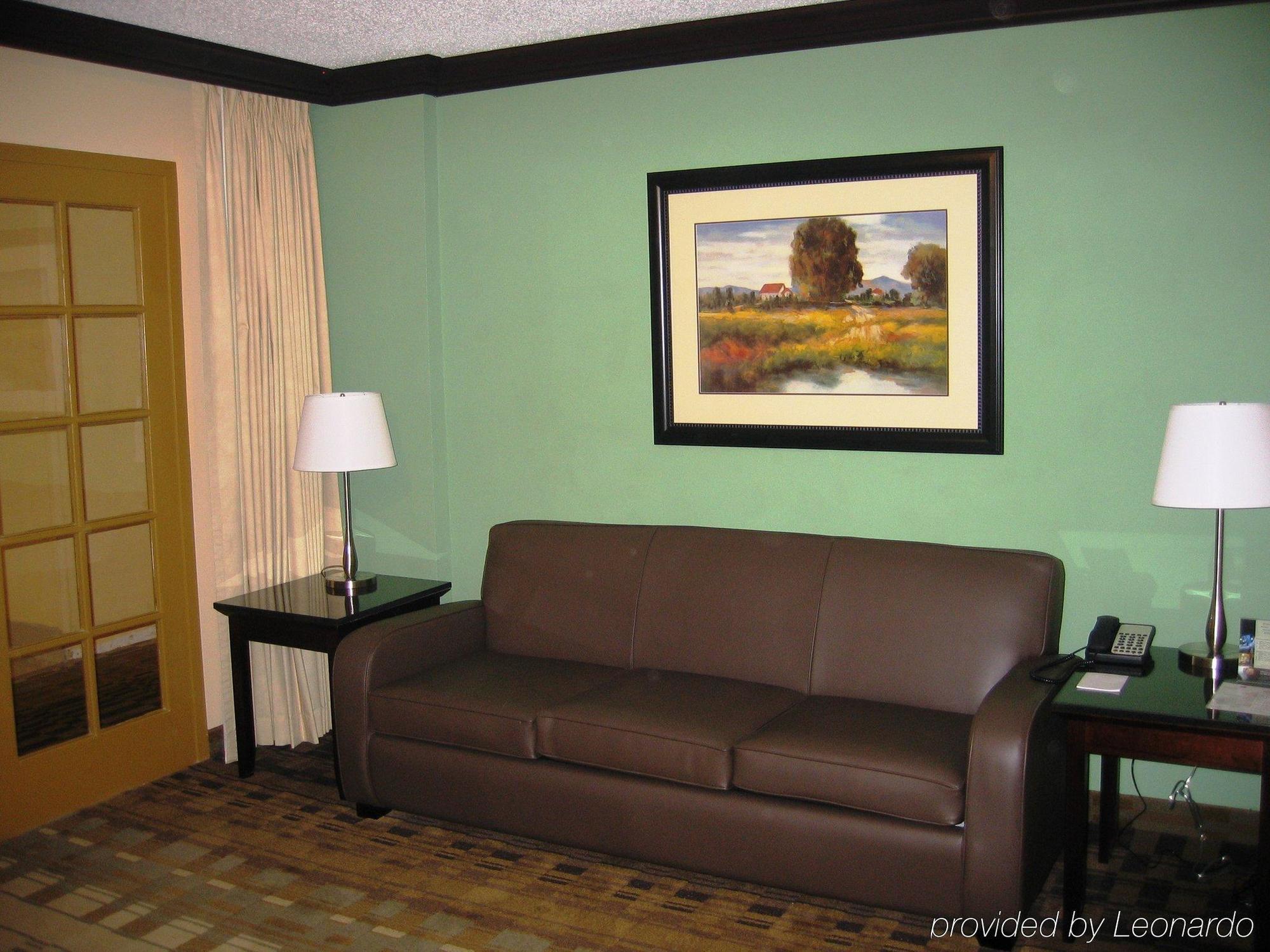 Crowne Plaza Suites Houston - Near Sugar Land Værelse billede