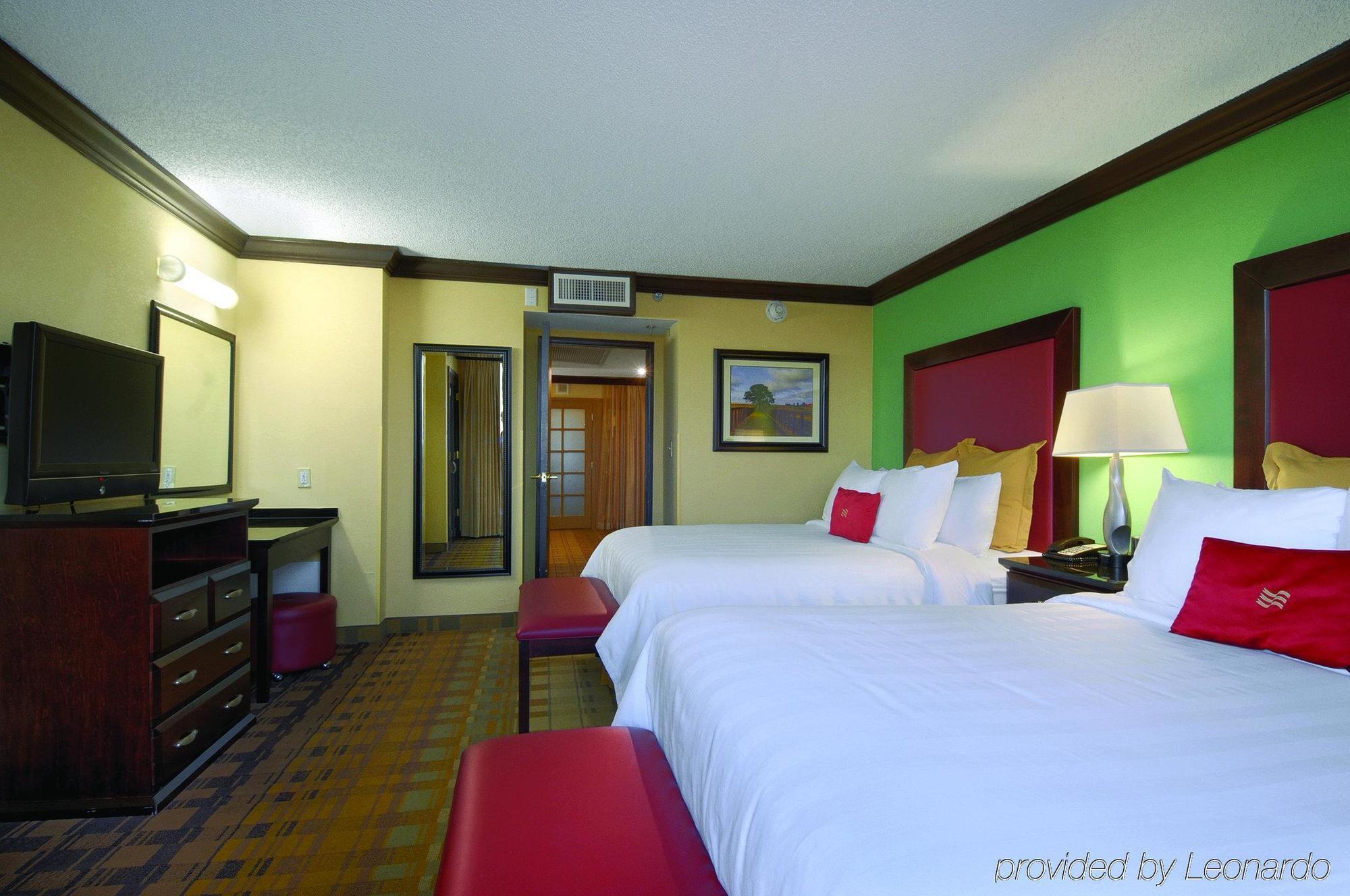 Crowne Plaza Suites Houston - Near Sugar Land Værelse billede