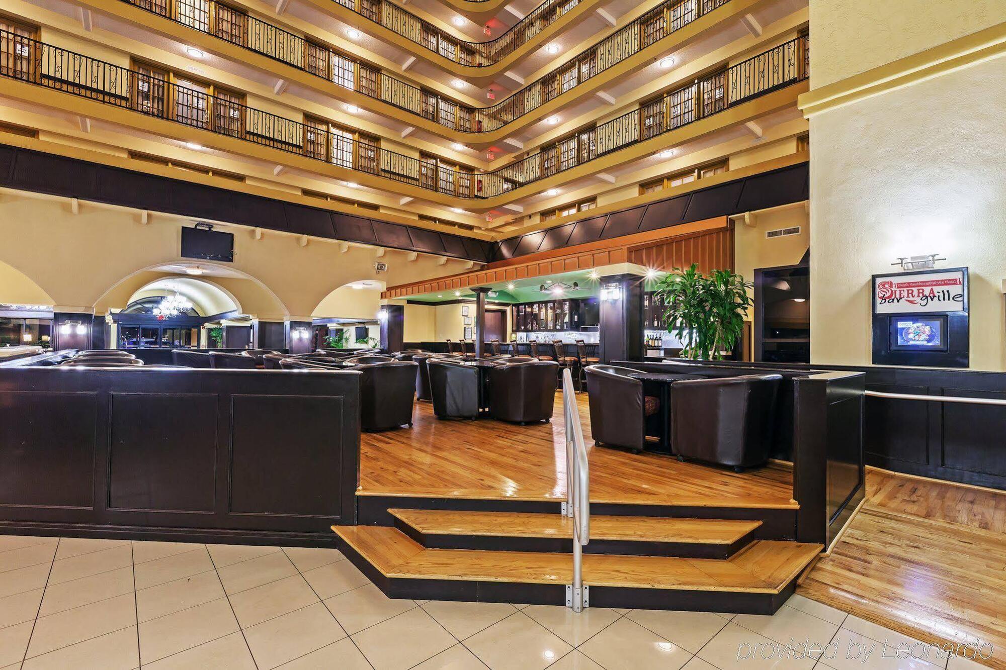 Crowne Plaza Suites Houston - Near Sugar Land Eksteriør billede
